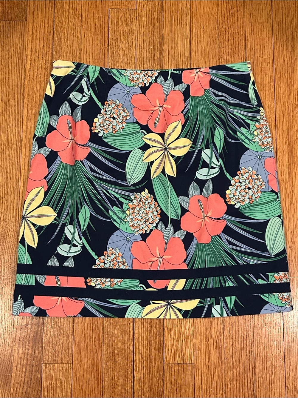 Talbots Navy A-Line Skirt with Coral, Yellow and Green Floral Print Size 8